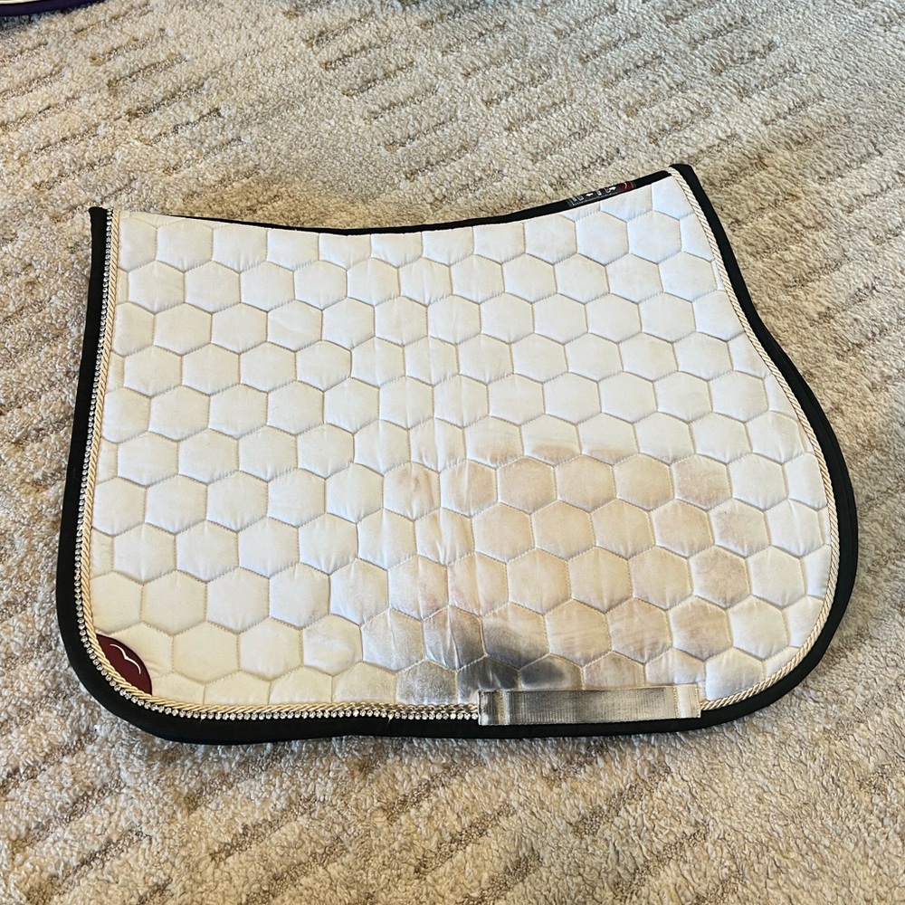 Animo Equestrian sparkly saddle pad set